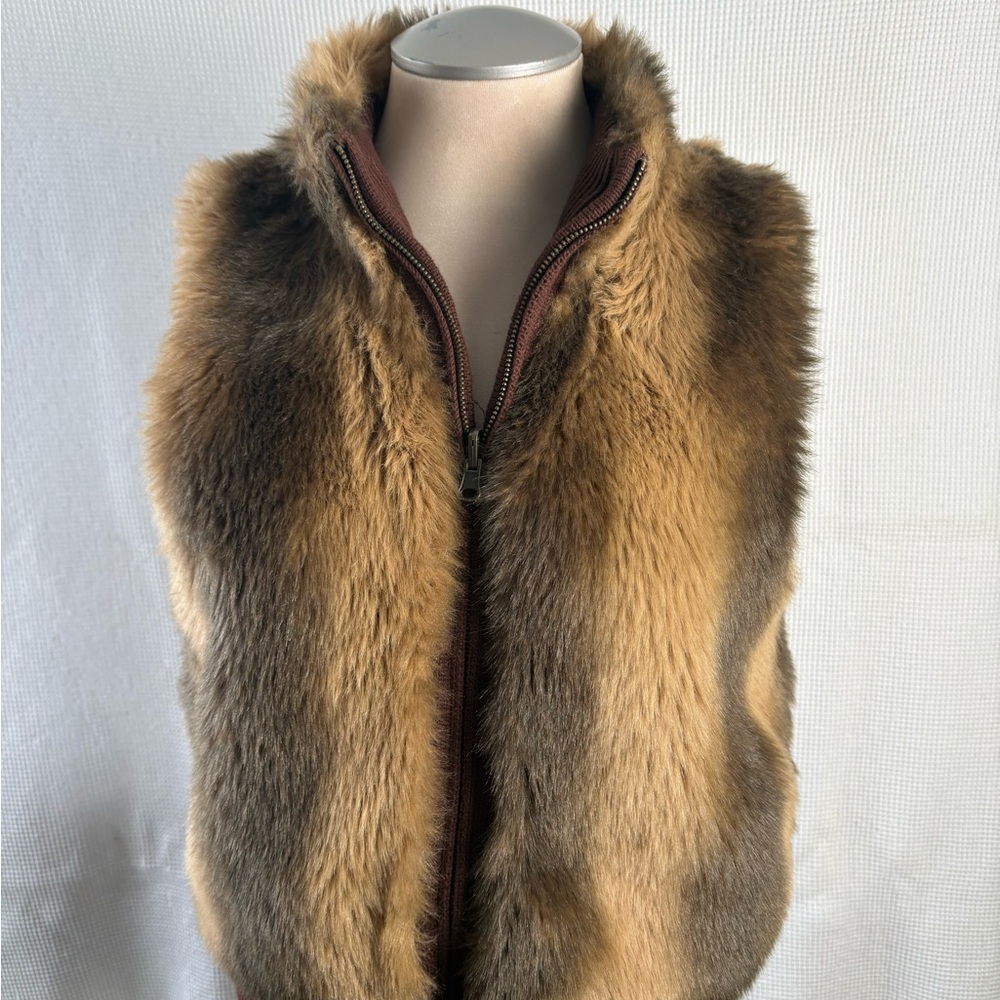 Lisa International reversible vest faux fur/ Ribbed Knit Sweater in Rich Brown